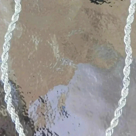 PEACE charm with .925 silver rope chain..NWT..we bundle..enjoy..red - Picture 3 of 3